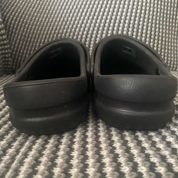 Crocs Bistro black Clogs Slip Resistant men’s shoe size 9/women’s 11  10075 - Picture 8 of 10